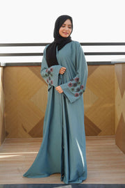 Zamrud Noor – Elegant Embroidered Abaya